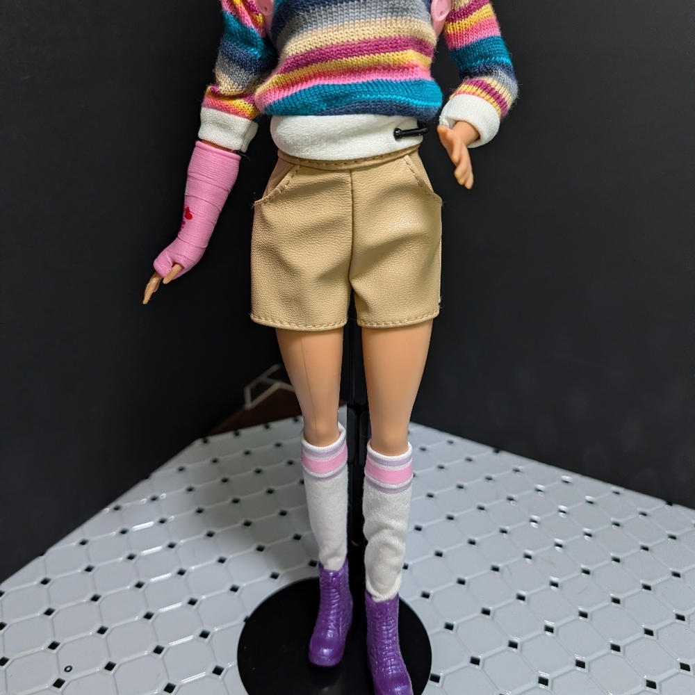FINAL PRICE* Custom Restyled Barbie with Cast - Picture 12 of 13